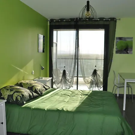 Spacieux A 122m² Avec Vue Sur La