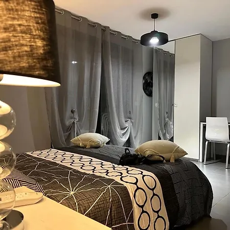 Spacieux A 122m² Avec Vue Sur La דירה