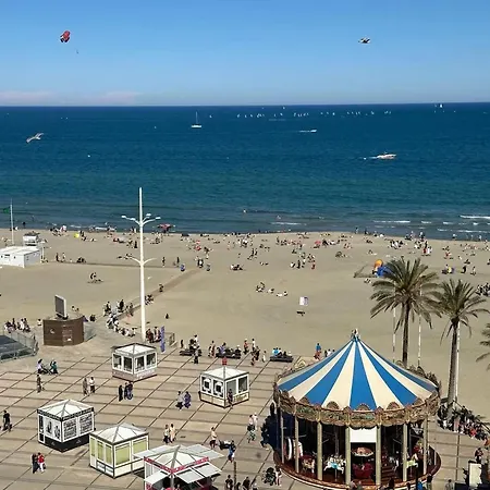 Spacieux A 122m² Avec Vue Sur La דירה