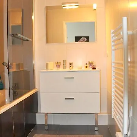 Apartament Spacieux A 122m² Avec Vue Sur La *