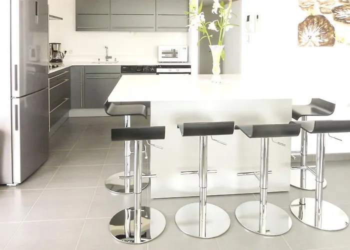 Spacieux A 122m² Avec Vue Sur La