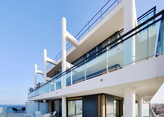 Spacieux A 122m² Avec Vue Sur La Canet-en-Roussillon