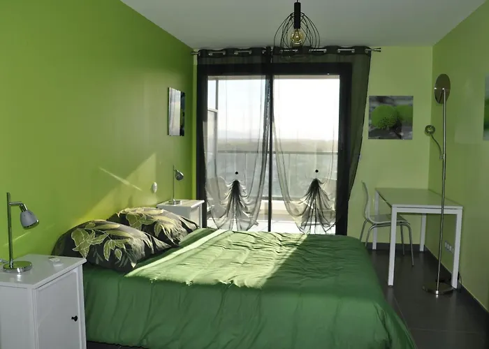 Spacieux A 122m² Avec Vue Sur La